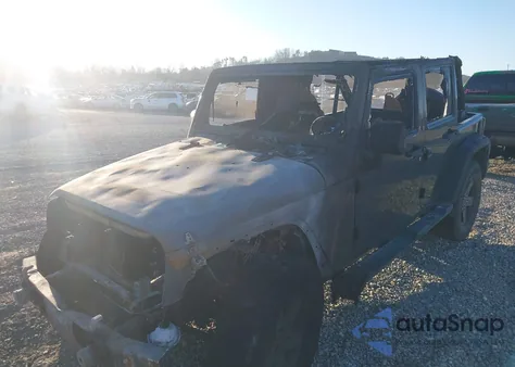 2013 Jeep Wrangler Unlimited Sport из США, поврежденный, VIN 1C4BJWDG2DL511164